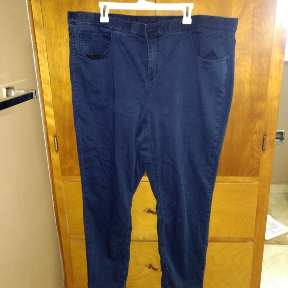 Denim&Co Denim - Plus Size Dark Wash Straight Leg/Bootcut Jeans